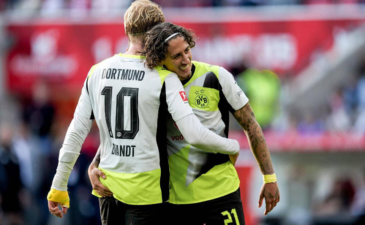 多特蒙德训练开放日；国际比赛日战术微调引欢呼；德甲在即；临场指挥获称赞的简单介绍